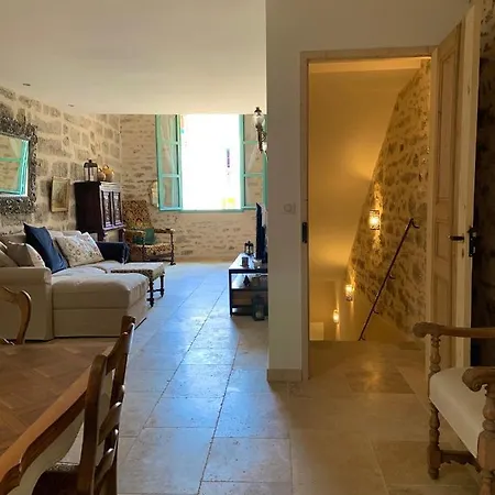 La Townhouse With Private Parking Pézenas