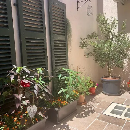 La Townhouse With Private Parking Ferienhaus *