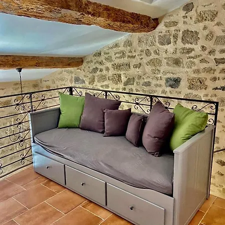 La Townhouse With Private Parking *