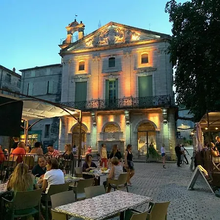 La Townhouse With Private Parking Pézenas