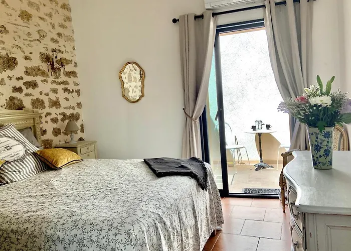 Casa de Férias La Townhouse With Private Parking *